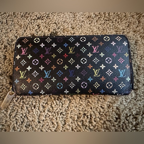 Louis Vuitton Handbags - EUC Louis Vuitton Zippy Wallet Limited Edition Takashi MuraKami With Lime Inside